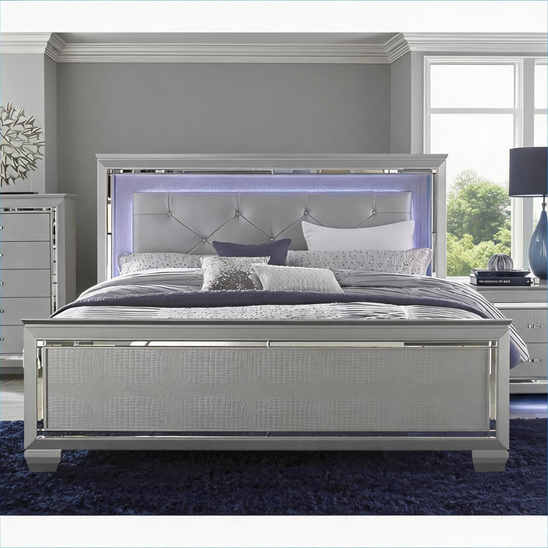 Pour lit double de luxe pour chambre principale de luxe, lit tapissier argenté doux avec tête de lit à DEL