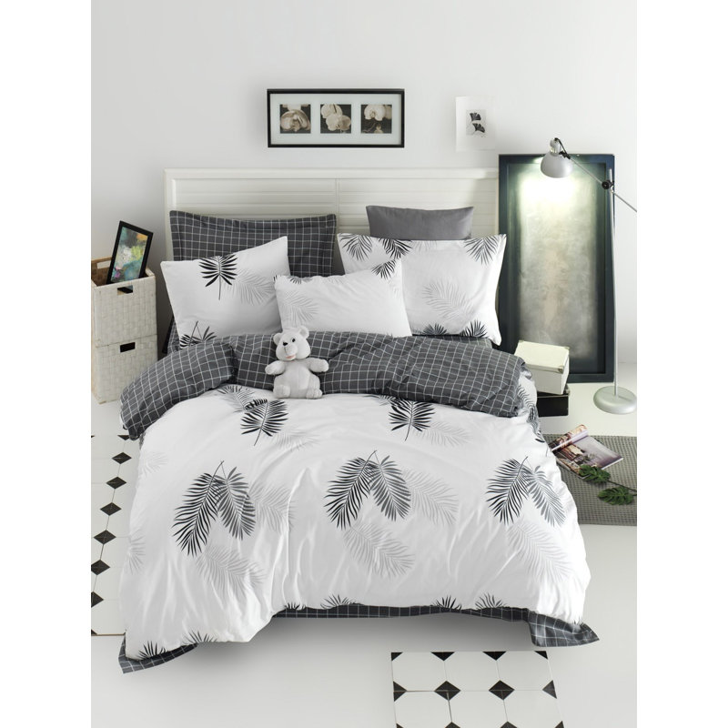 XXL Quilt Cover Set, White & Grey, 61 x 87 Duvet Cover & Pillowcase | 65% Cotton / 35% Polyester, Machine Washable, 120 Thread Count, Button & Envelope Closure | Stylish & Comfortable Bedding Solution