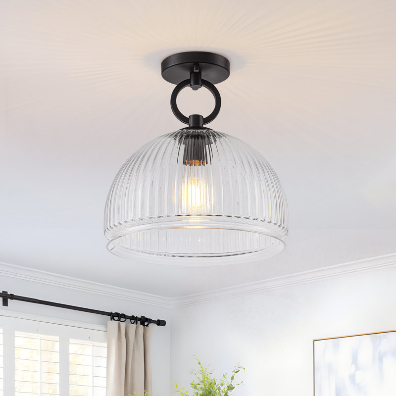 Plafonnier semi-encastré à une lumière, style moderne du milieu du siècle, avec abat-jour en verre transparent cannelé.