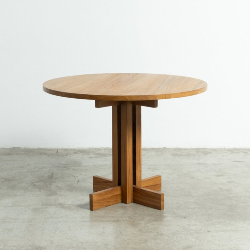 Burlywood Round Solid Wood Dining table, 29.53"H x 39.37"L x 39.37"W