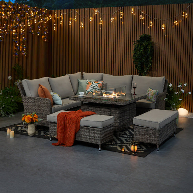 Nine-person Sofa Set With Standard Square Ice Bucket, Yes