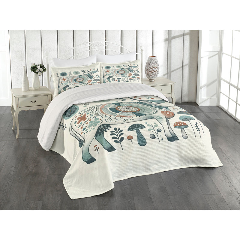 Polyester Floral Coverlet, King Coverlet + 2 Standard Shams