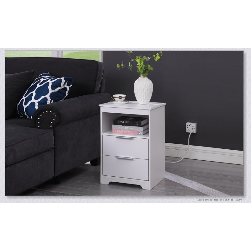 Table de chevet blanche en bois avec station de charge, 2 tiroirs et tablette ouverte pour plus de commodité moderne et de rangement