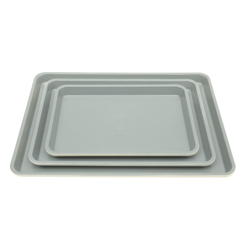 Ensemble de draps à biscuits 3 pièces Sur La Table Kitchen Essentials - Acier au carbone antiadhésif 13 po, 15 po, 18 po
