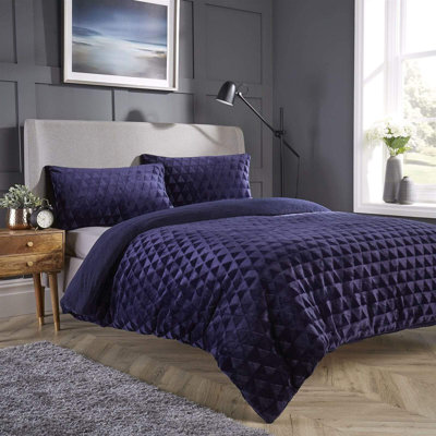 Polyester No Pattern Duvet Cover Set with Pillowcases Included
