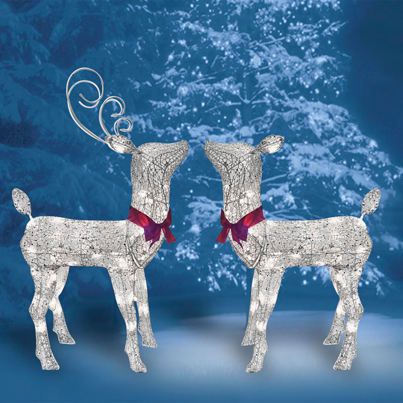 Figurines Morphing Buck and Doe
