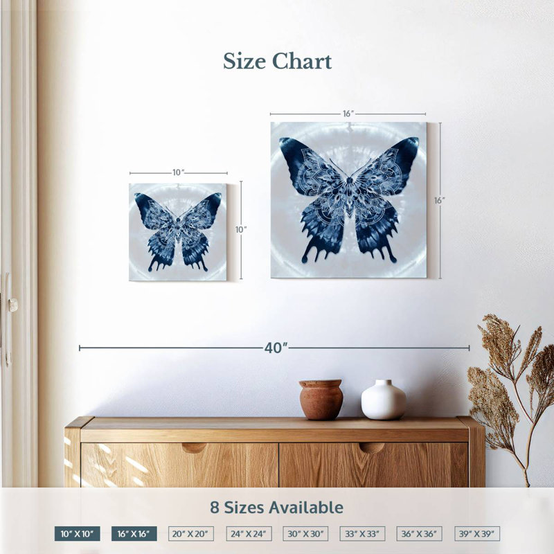 Mandala de rois papillon indigo Batik, H 16 po x l 16 po