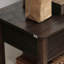 Table de bout avec tiroir, table d'appoint avec tablette supérieure et inférieure pour les petits espaces