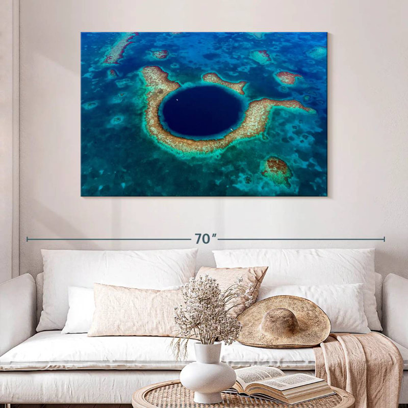 Nicci Belize's The Great Blue Hole, H 32 po x l 48 po