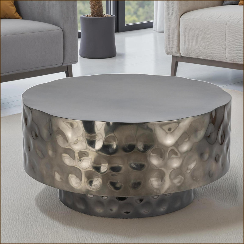 Table basse moderne en acier inoxydable au nickel, texture martelée à la main pour le salon, durable et amp; Élégant, Nickel