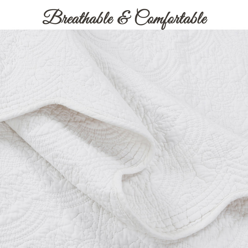 Terin Standard Reversible Set, White, Over Size Queen Quilt + 2 Standard Shams
