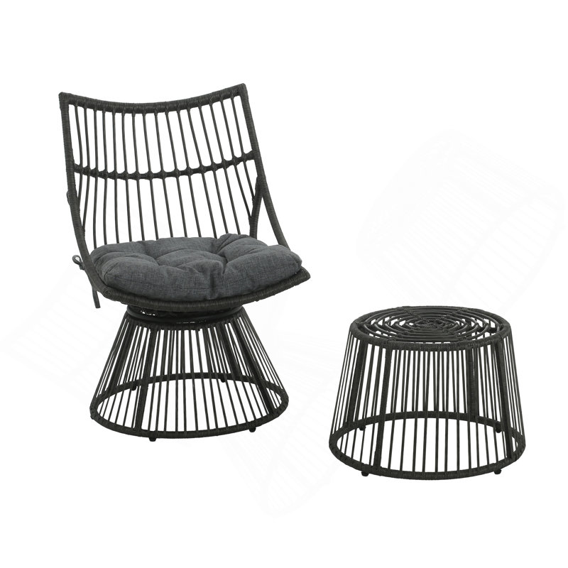 Chaise et table d'appoint
