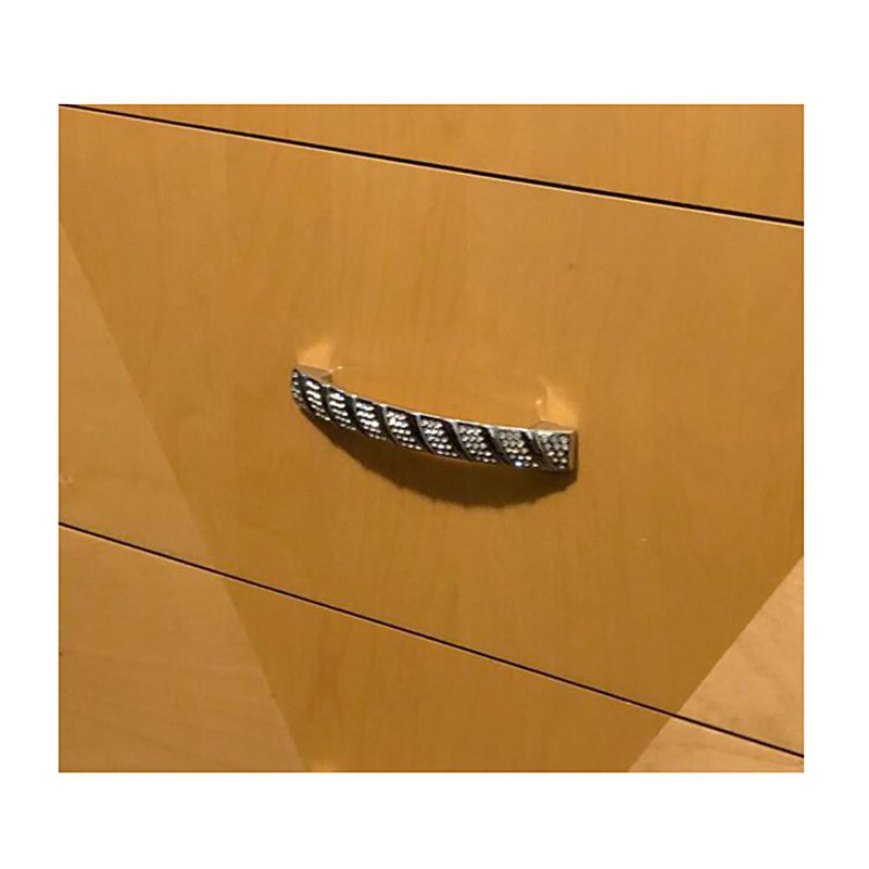Pizzazz 5" Center to Center Arch Pull