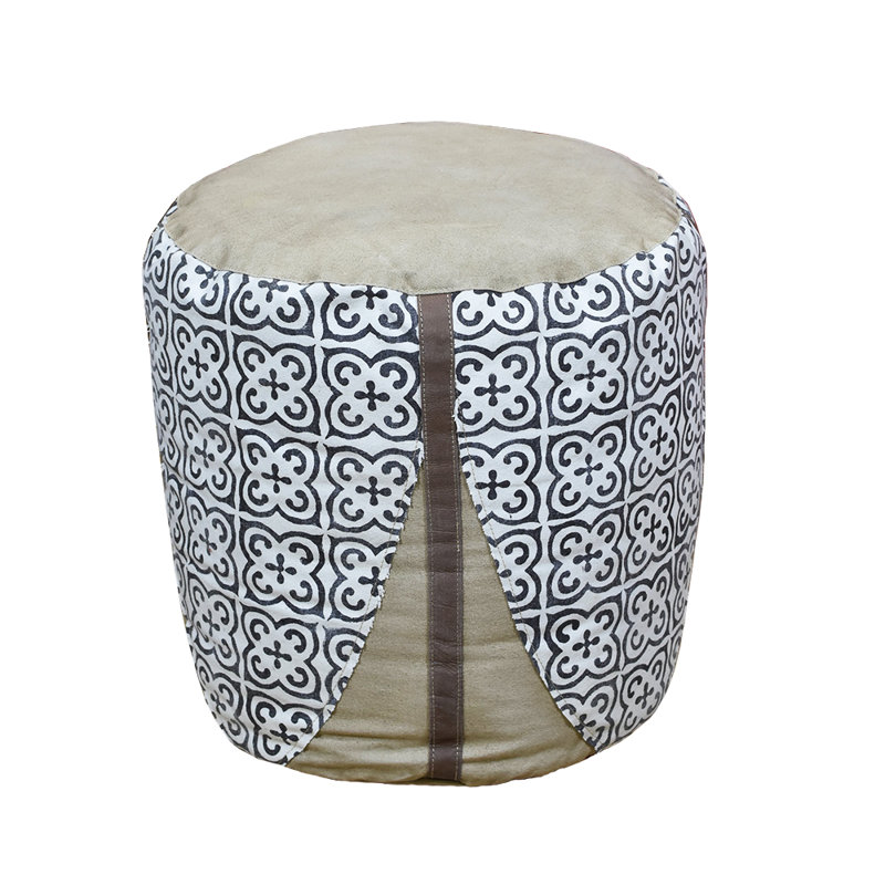 BAH HOMES EN CUIR ROND EN CUIR BEIGE ET ÉCOLOGIQUE À LA MAIN - 18 po x 18 po x 18 po, de forme ronde, de couleur beige, de conception contemporaine, de cuir de toile, de coton recyclé rembourré, de pouf de salon, de salle d'étude, de patio et de bureau
