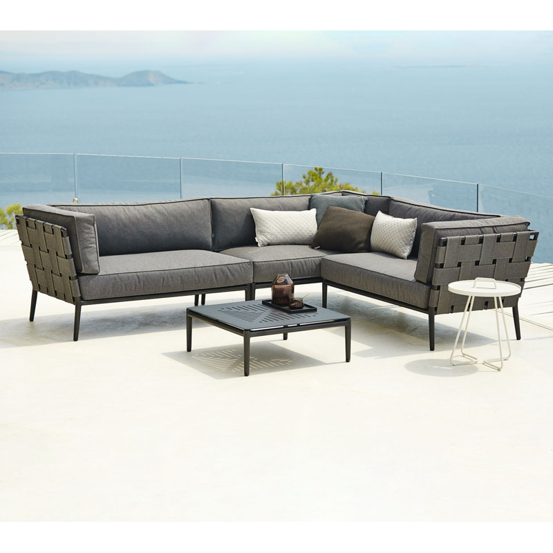On-the-Move Outdoor Round Side Table, 17.4", White