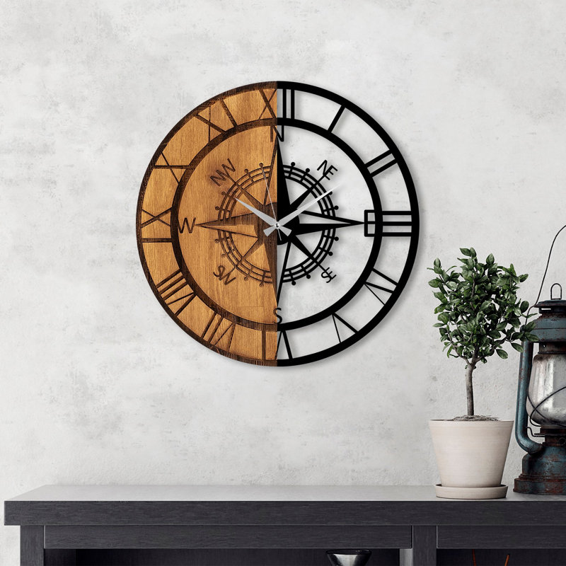 Horloge murale élégante en bois 22,0 x 1,2 x 22,0 pouces | 100% noyer véritable et finition noire, mécanisme silencieux | Parfait pour la décoration intérieure et les espaces de bureau, des variations de couleurs uniques pour un look distinctif
