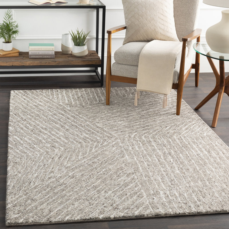 Colleen Hand Tufted Indoor Rug, Rectangle 5' x 7'6"