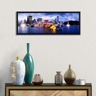 «Panoramic Buckingham Fountain in Grant Park, Chicago, Illinois», reproduction de photo sur toile