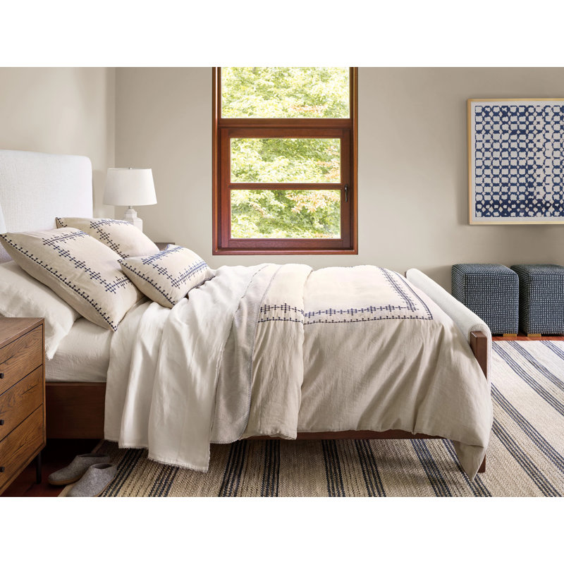 Cielo Stripe Navy Handwoven Cotton Rug, Rectangle 2' x 3'