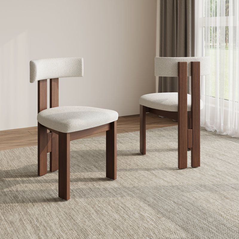 Table de salle à manger 86 po 86 po avec 8 chaises rembourrées en tissu