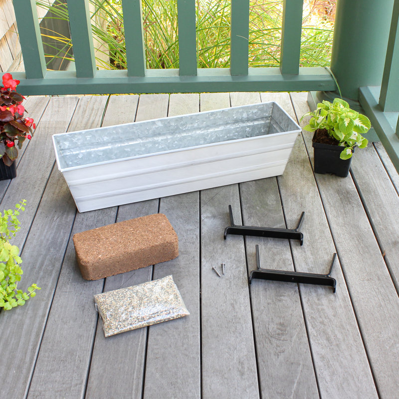 Metal Railing Planter, Cape Cod White