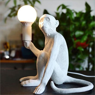 Hildago Resin Desk Lamp