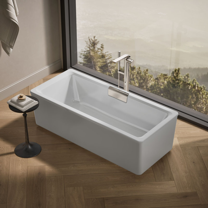 Volute 63 In. X 28-3/8 In. Freestanding Bath With Shroud