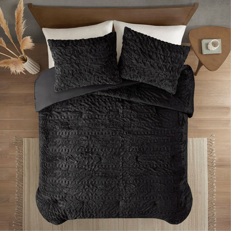 Full/Queen Ruched Fur Down Alternative Comforter Set, Queen Comforter + 2 Shams, Black