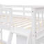 Lit superposé simple au-dessus d'un lit double en bois avec six tiroirs et tablettes flexibles, lit inférieur à roulettes, blanc