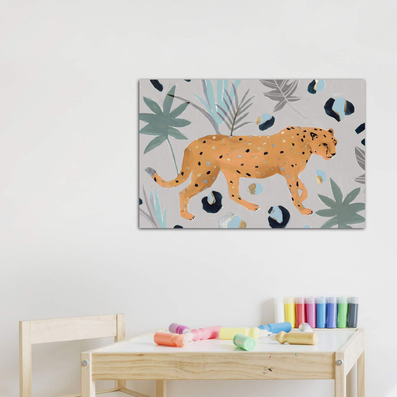 «Walking Cheetah I» par Isabelle Z - reproduction d'art, Toile tendue, H 32 po x l 48 po x 1,5 po, Pas de tapis