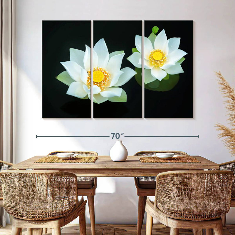 Harnek Lotuses sur fond noir, H 42 po x l 65 po
