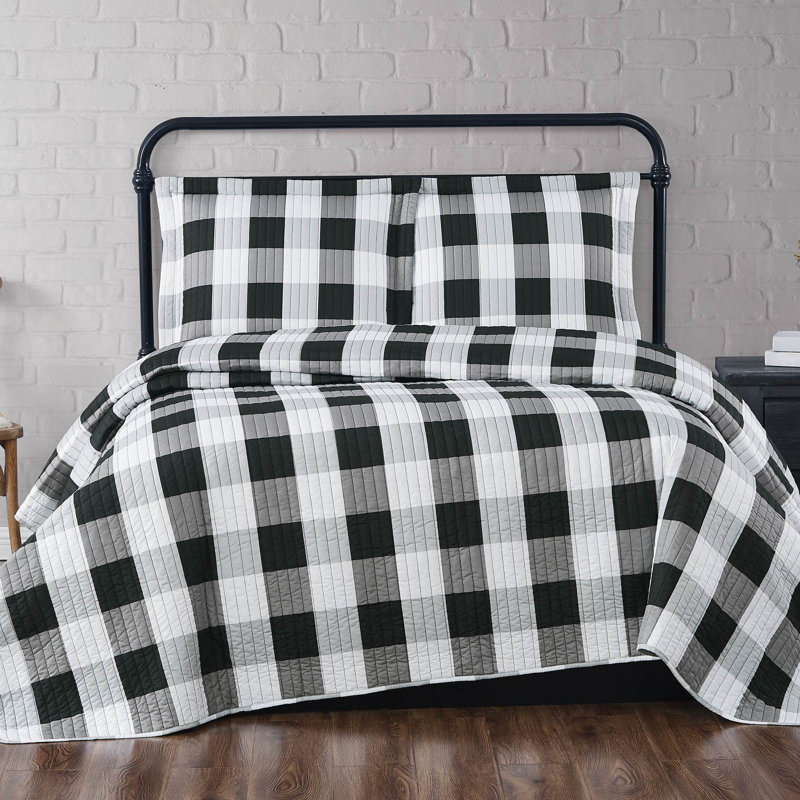 Buffalo Plaid Farmhouse / Country Plaid Quilt, Twin XL Quilt + 1 Standard Sham, Black