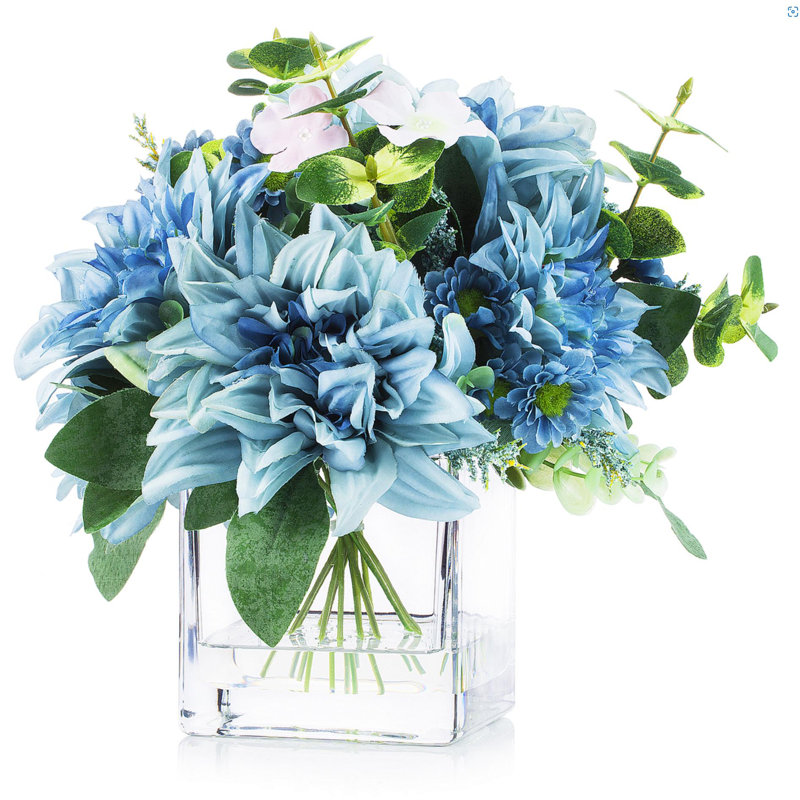 Arrangement de fleurs de dahlia artificiel mélangé dans un vase en verre avec de l'eau artificielle, Bleu