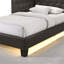 Lit simple d'angle avec design innovant, capitonnage à boutons, ports USB et lumières à capteur pour une chambre à coucher surélevée Julesburg-842656092