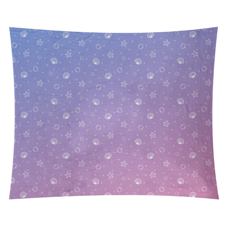 Tapisserie «Avicia Seashell» par Katelyn Elizabeth, H 27,5 po x l 37,5 po, Intérieur, Rose / Bleu