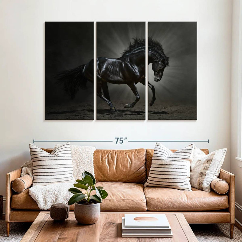 Cheval noir élégant, H 48 po x l 74 po