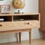 Petite table basse moderne et simple