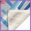 Couvertures bleues à motif de chevrons-128547786