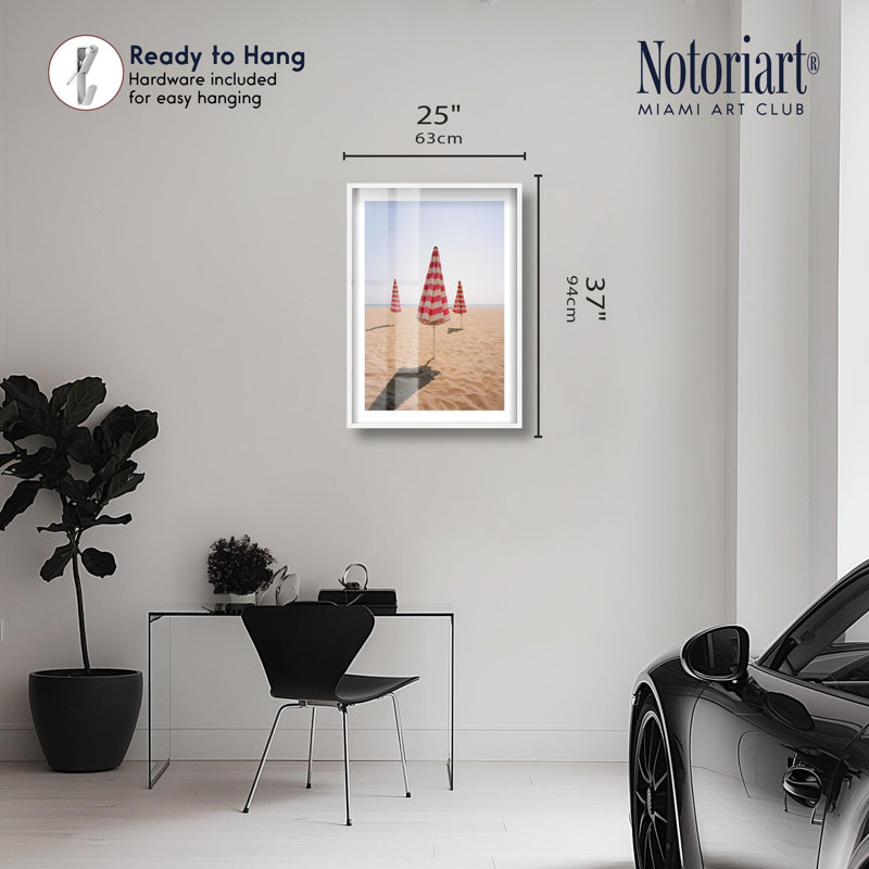 «Umbrella Array Shadowbox» par Notoriart, H 37 po x l 25 po, Blanc