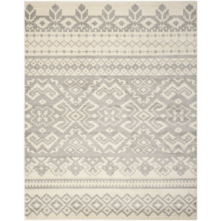 Wynn Southwestern Indoor/Outdoor Rug