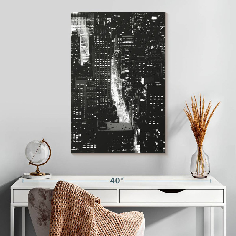 Sirci NYC la nuit, H 30 po x l 20 po