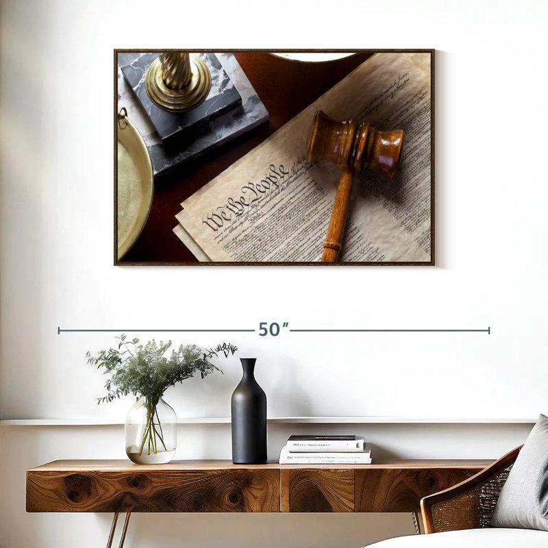 Justice et Constitution, 37 po x 25 po, Cadre flottant noyer