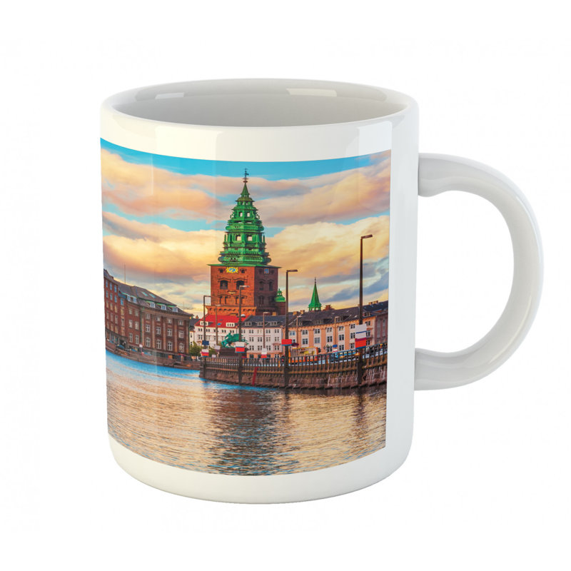 Grande tasse à café européenne