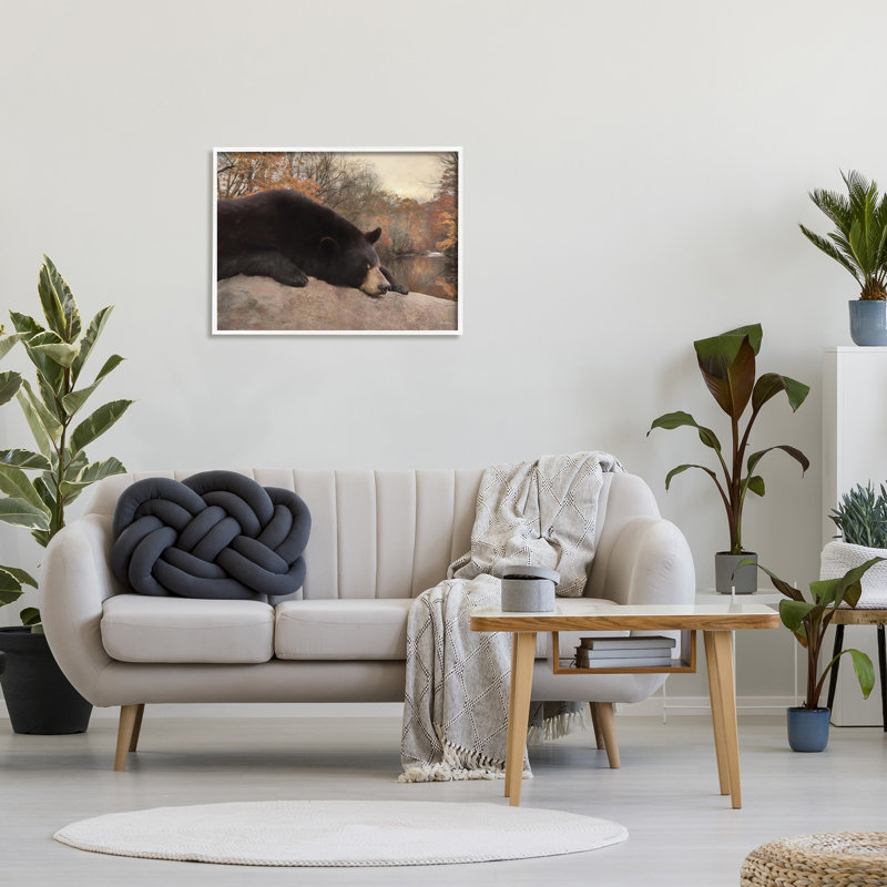Ours au repos, automne, feuillage lac noir, estampe numérique par Lori Deiter, H 24 po x l 30 po x P 1,5 po