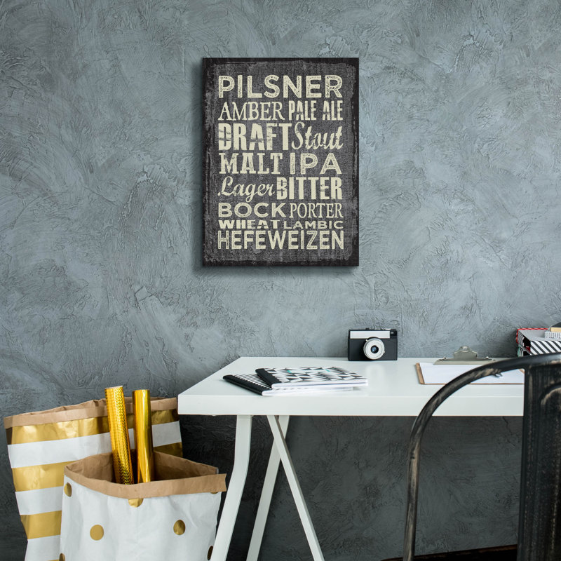 «Beer Sign 2» par Erin Clark, art mural sur toile, H 16 po x l 12 po x P 0,75 po