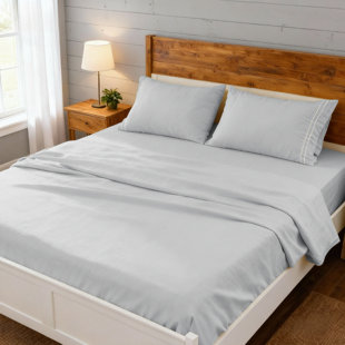 New 3/4-Piece Soft Brushed Bedspread Set With Pillowcases - Solid Color Bedding, Smooth & Low-Maintenance, Machine Washable, No Comforter (Set of 4)
