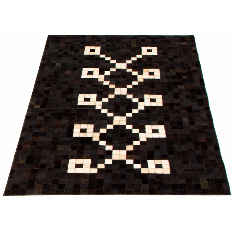 Tapis noir en cuir de vache Hanita