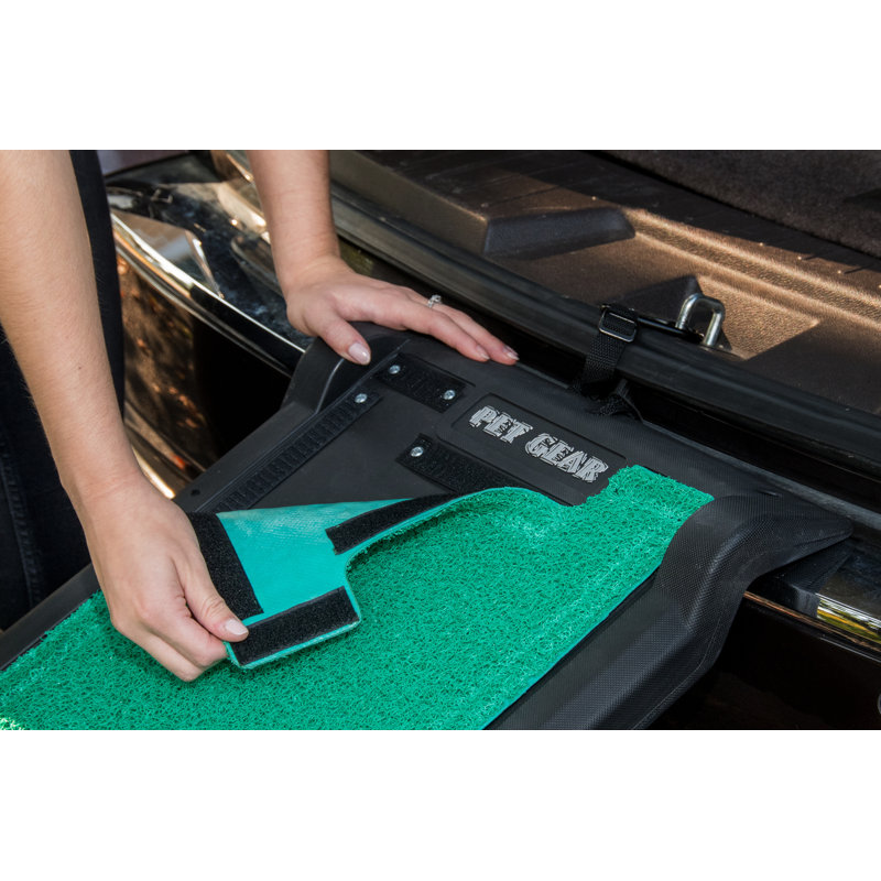 Rampe pour animal de compagnie Tri-Fold Travel Lite 26,5 po avec tapis SupertraX