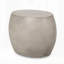 Table d'appoint d'extérieur ovale en béton léger, parfaite pour le patio et le jardin, design durable et élégant.