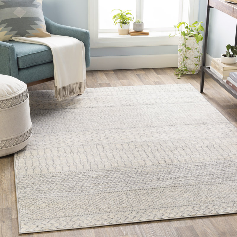 LurLine Oriental Indoor Rug, Rectangle 5'3" x 7'3"